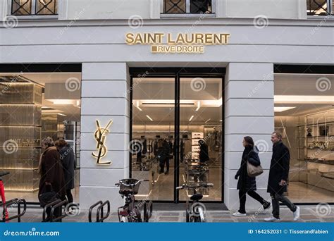 yves saint laurent stores.